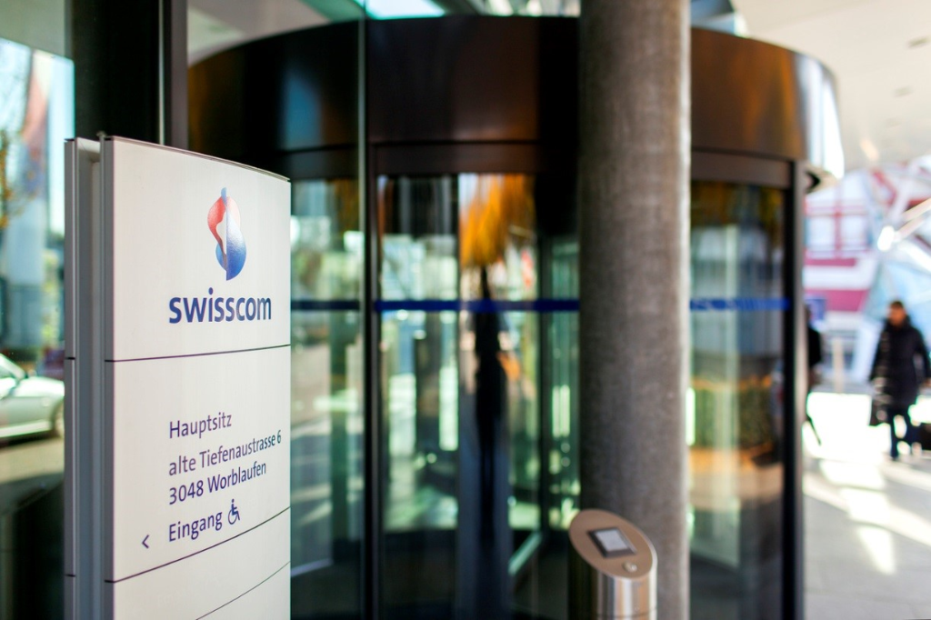 Der Eingang zum Hauptsitz der Swisscom.